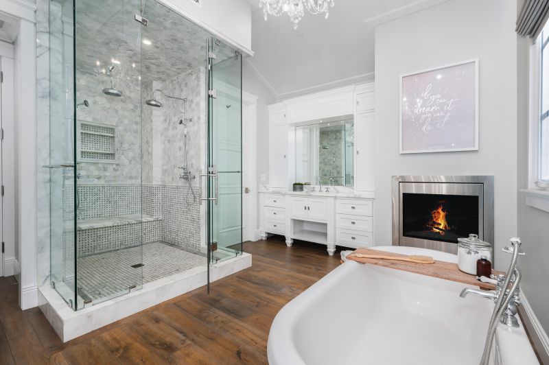 Elegant Shower and Tub Combo